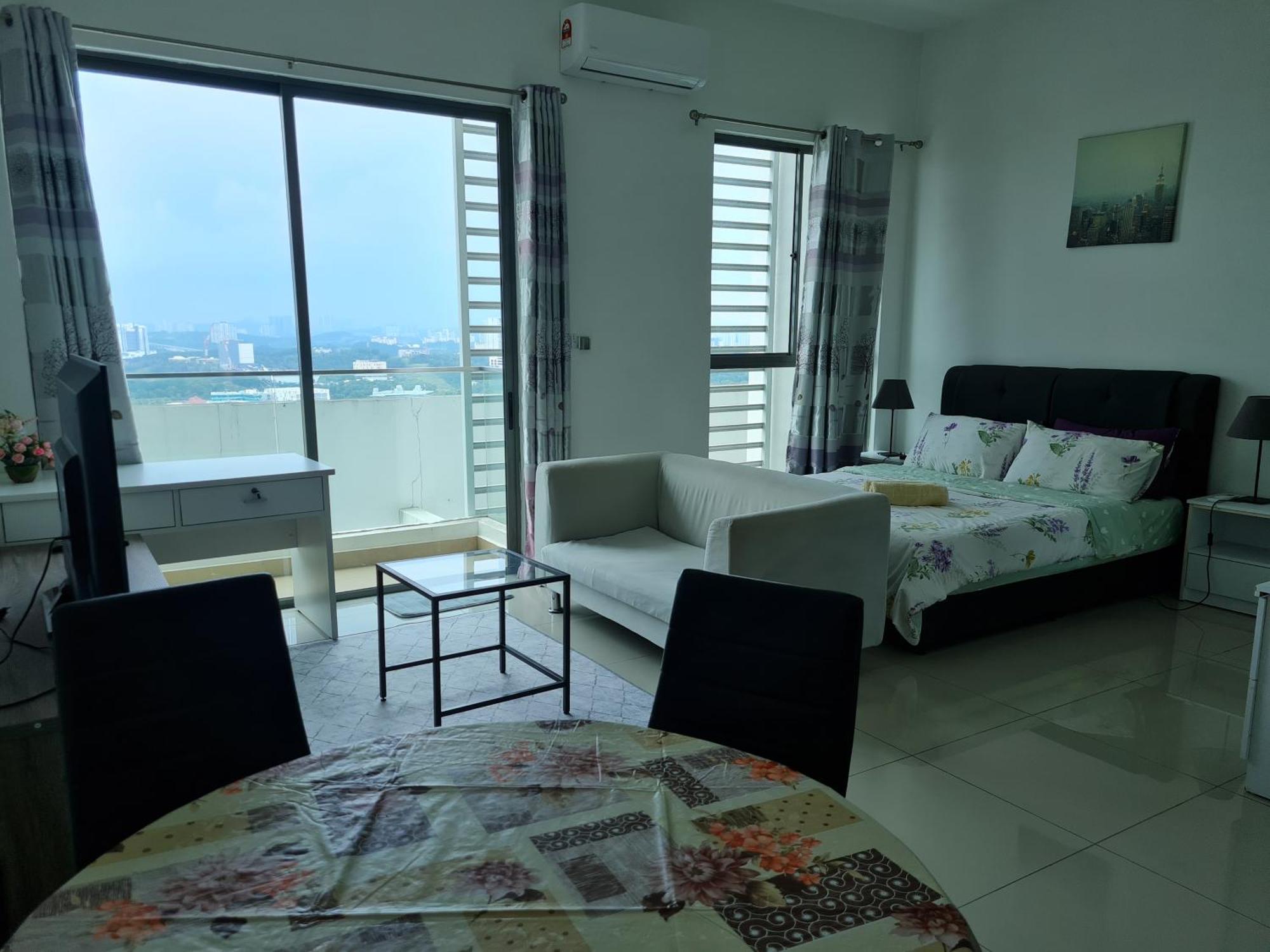 Apartamento Hideaway At Cybersquare Cyberjaya Exterior foto