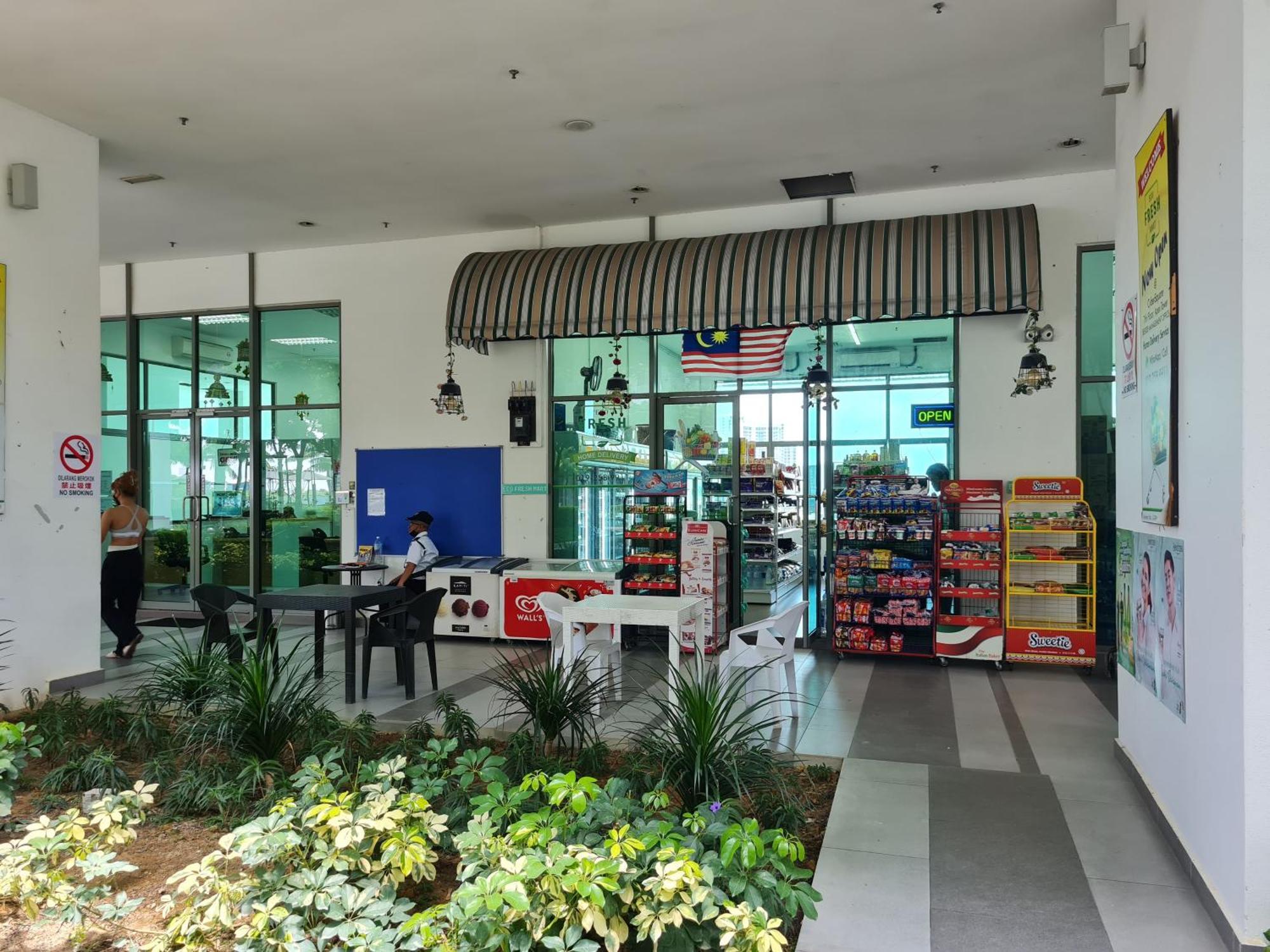 Apartamento Hideaway At Cybersquare Cyberjaya Exterior foto