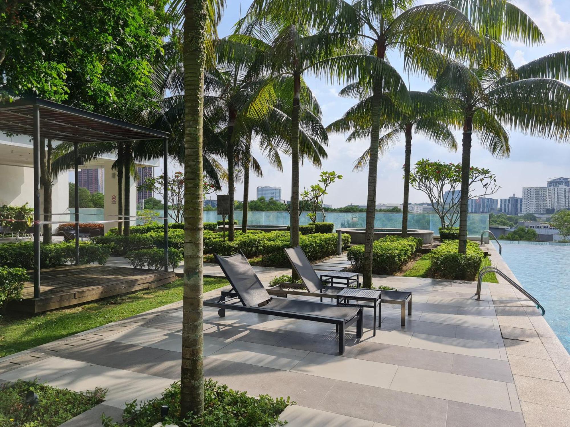 Apartamento Hideaway At Cybersquare Cyberjaya Exterior foto